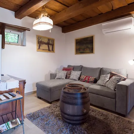 Apartament Preshaz Vendeghaz Nagyborzsony