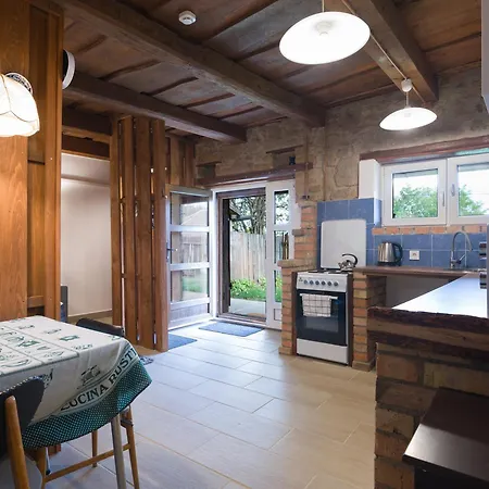 Preshaz Vendeghaz Apartament Nagyborzsony